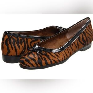 EUC Aerosoles Tiger Print Calf Hair “Bec 2 Differ” Ballet Flats